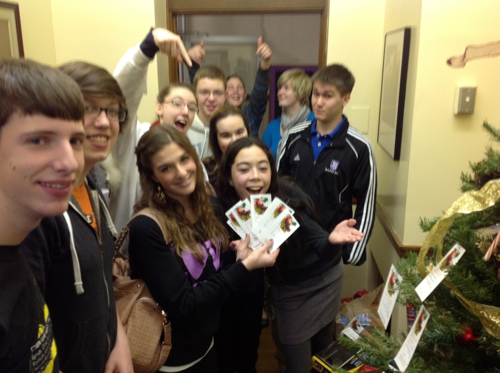 The John Bapst Chamber Choir Gives to Hands of Hope